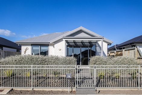 Photo of property in 26 Whakatipu Street, Pegasus, 7612