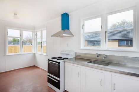 Photo of property in 70 Rangiora Avenue, Roslyn, Palmerston North, 4414
