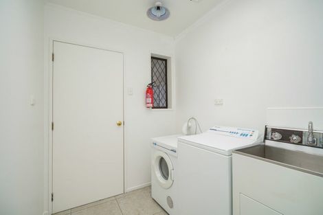 Photo of property in 211 Dunns Road, Otatara, Invercargill, 9879