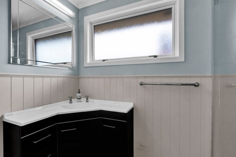 Photo of property in 239 Mangorei Road, Merrilands, New Plymouth, 4312