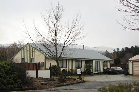 Photo of property in 13 Carrick Place, Cromwell, 9310