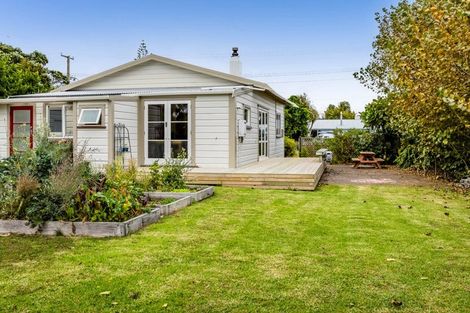 Photo of property in 63 King Street, Opunake, 4616