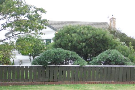 Photo of property in 27 Pirie Crescent, Moera, Lower Hutt, 5010