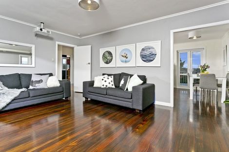 Photo of property in 42 Carlisle Road, Browns Bay, Auckland, 0630