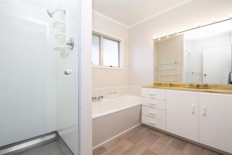 Photo of property in 30 First View Avenue, Beachlands, Auckland, 2018