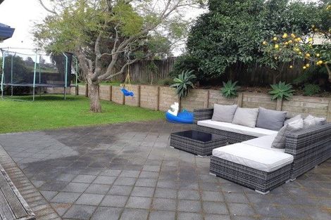 Photo of property in 11 Thornlea Drive, Welcome Bay, Tauranga, 3112