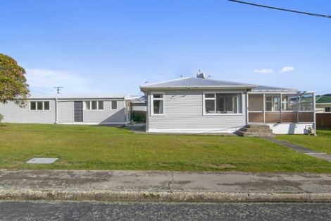 Photo of property in 61 Russell Road, Wainuiomata, Lower Hutt, 5014