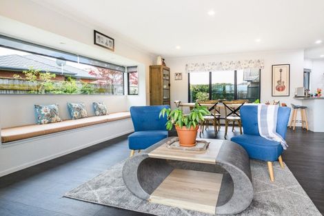 Photo of property in 18 Ursula Drive, Feilding, 4702