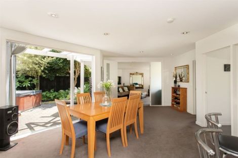 Photo of property in 113 Gardiners Road, Harewood, Christchurch, 8051