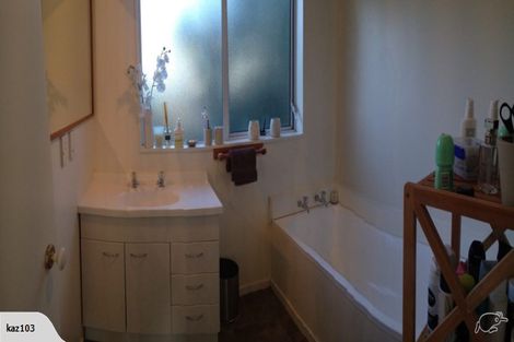 Photo of property in 4/56 Youngs Road, Papakura, 2110