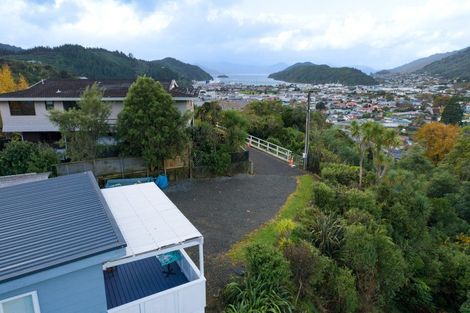 Photo of property in 25 Dorset Street, Picton, 7220