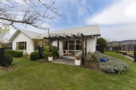 Photo of property in 30 Waenga Drive, Cromwell, 9310