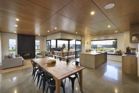 Photo of property in 44 Rangitahi Road, Raglan, 3225