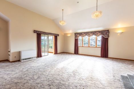 Photo of property in 12 Gertrude Street, Dannevirke, 4930
