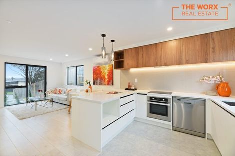 Photo of property in 118 Hyperion Drive, Randwick Park, Auckland, 2105