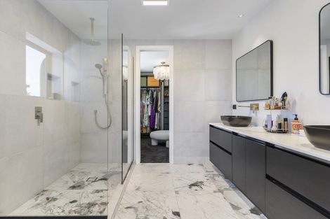 Photo of property in 201 Whangaparaoa Road, Red Beach, 0932