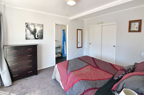 Photo of property in 1/6 Sundown Avenue, Manly, Whangaparaoa, 0930