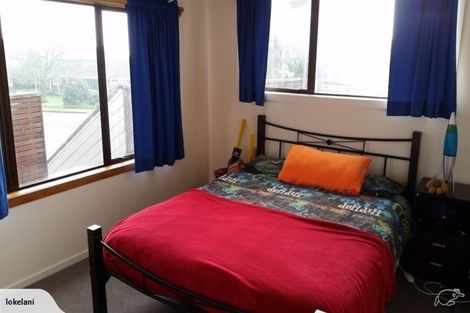 Photo of property in 12 Kaitake Place, Oakura, 4314