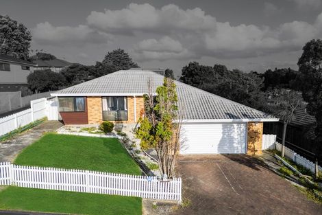 Photo of property in 40 Pigeon Mountain Road, Half Moon Bay, Auckland, 2012