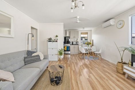 Photo of property in 76e Bandon Street, Frankton, Hamilton, 3204