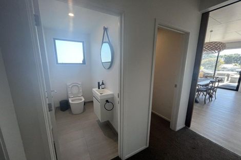 Photo of property in 42 Gilbert Street, New Plymouth, 4310
