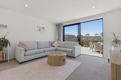 Photo of property in 1 Ara Waione, Omokoroa, 3114