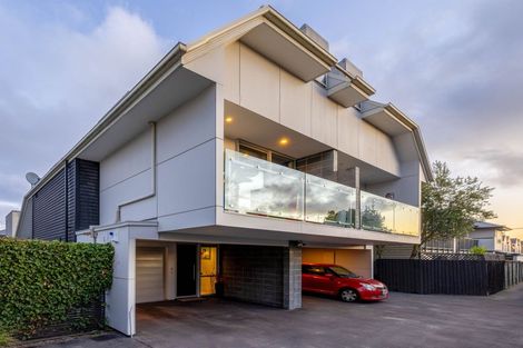 Photo of property in 496b Manchester Street, St Albans, Christchurch, 8014