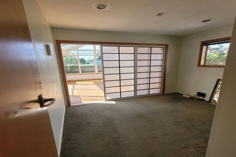 Photo of property in 16 Freebairn Street, Redwood, Christchurch, 8051