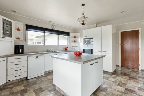 Photo of property in 610 Ballantyne Street, Frimley, Hastings, 4120