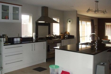 Photo of property in 40 Salford Crescent, Flat Bush, Auckland, 2019