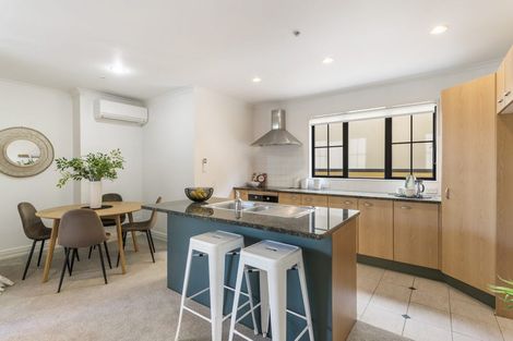 Photo of property in 2c/7-11 Bute Road, Browns Bay, Auckland, 0630