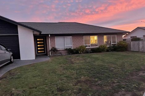 Photo of property in 25 Oka Street, Papamoa Beach, Papamoa, 3118
