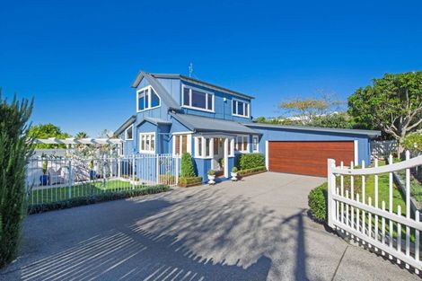 Photo of property in 1/103 Mellons Road, Mellons Bay, Auckland, 2014