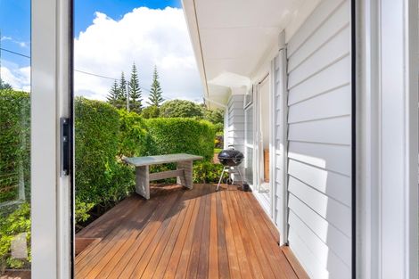 Photo of property in 31 Riverside Road, Orewa, 0931