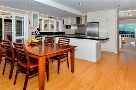 Photo of property in 28 Arran Road, Browns Bay, Auckland, 0630
