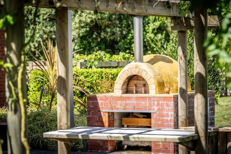 Photo of property in 1 Twin Oaks Drive, Tamahere, Hamilton, 3283