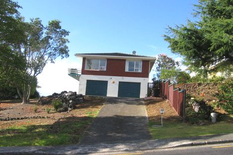 Photo of property in 13 Mcdowell Crescent, Hillcrest, Auckland, 0627
