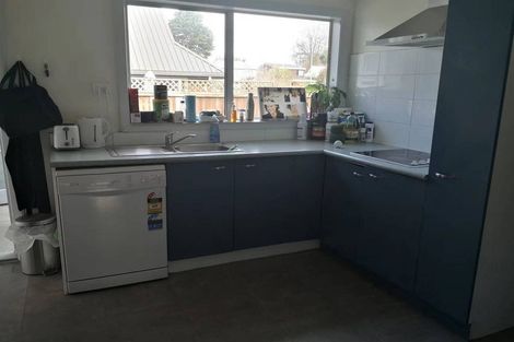 Photo of property in 1 Ludecke Place, Sockburn, Christchurch, 8042