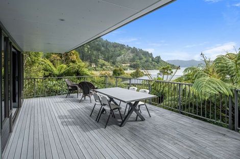 Photo of property in 25 Mccormicks Road, Whatamango Bay, Picton, 7281
