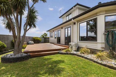 Photo of property in 8 Carmichael Street, Johnsonville, Wellington, 6037