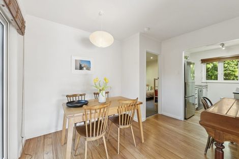 Photo of property in 261 Titirangi Road, Titirangi, Auckland, 0604