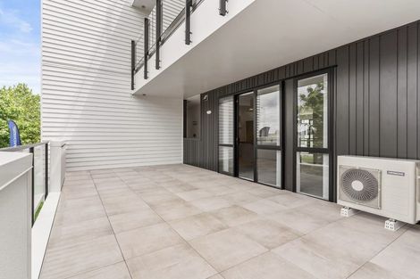 Photo of property in 8/130 Stancombe Road, Flat Bush, Auckland, 2016