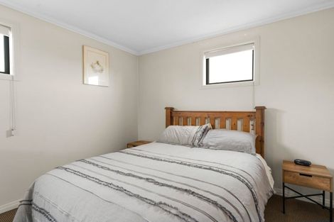 Photo of property in 5 Alpha Close, Wanaka, 9305