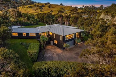 Photo of property in 875 Hibiscus Coast Highway, Waiwera, Orewa, 0994