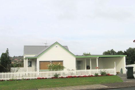 Photo of property in 50 Rosario Crescent, Red Beach, 0932