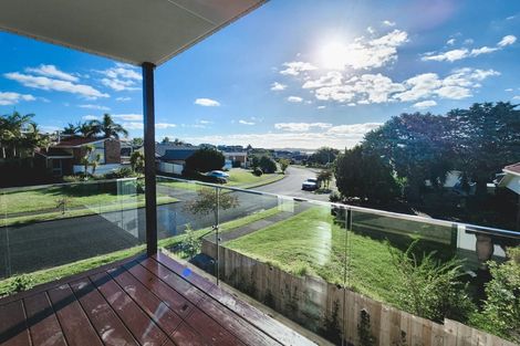 Photo of property in 2 Embling Place, Eastern Beach, Auckland, 2012