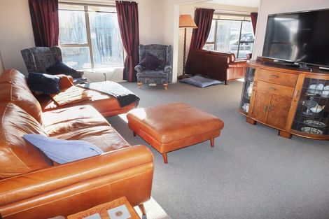 Photo of property in 60 Nash Parade, Foxton Beach, Foxton, 4815