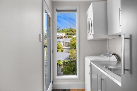 Photo of property in 151 Hackthorne Road, Cashmere, Christchurch, 8022