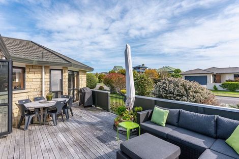 Photo of property in 11 Barrett Drive, Waikanae Beach, Waikanae, 5036