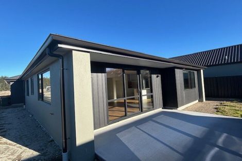 Photo of property in 116 Burdon Loop, Lake Hawea, 9382